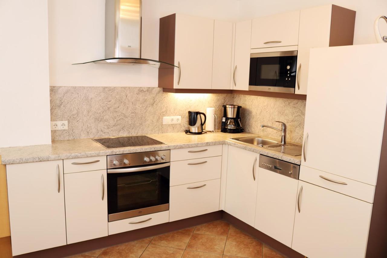 Apartments Nadine นอยชติฟ อิม ชตูไปทัล ภายนอก รูปภาพ