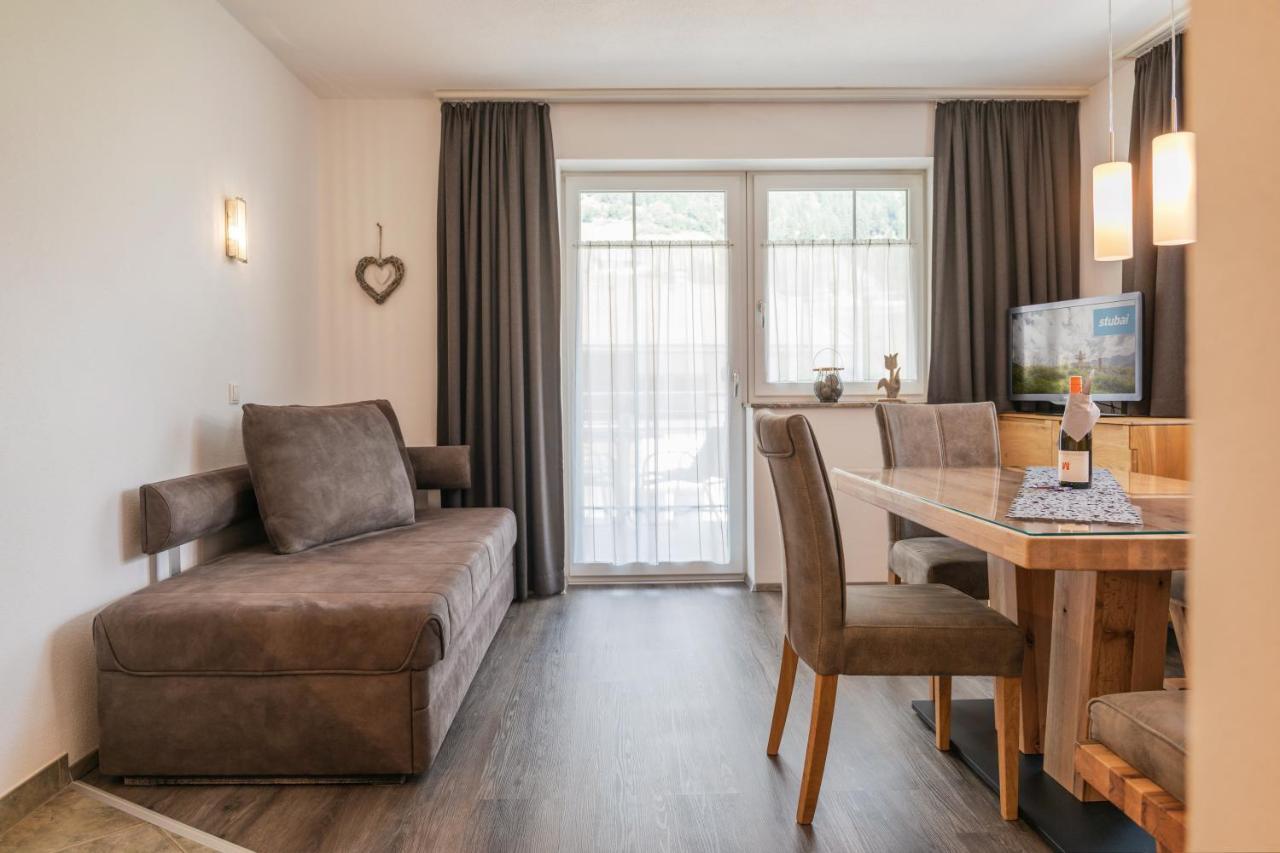 Apartments Nadine นอยชติฟ อิม ชตูไปทัล ภายนอก รูปภาพ